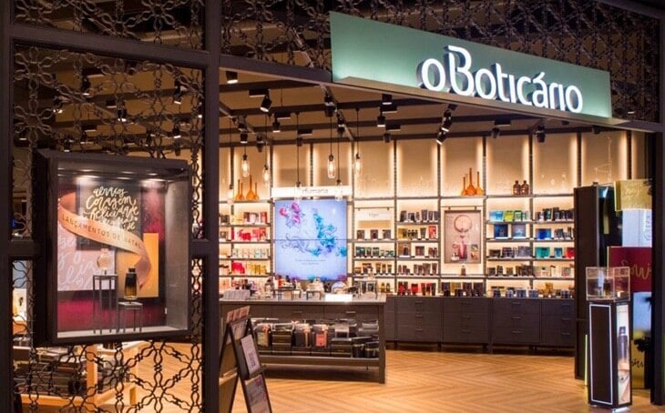 Fachada de loja de cosméticos e perfumaria